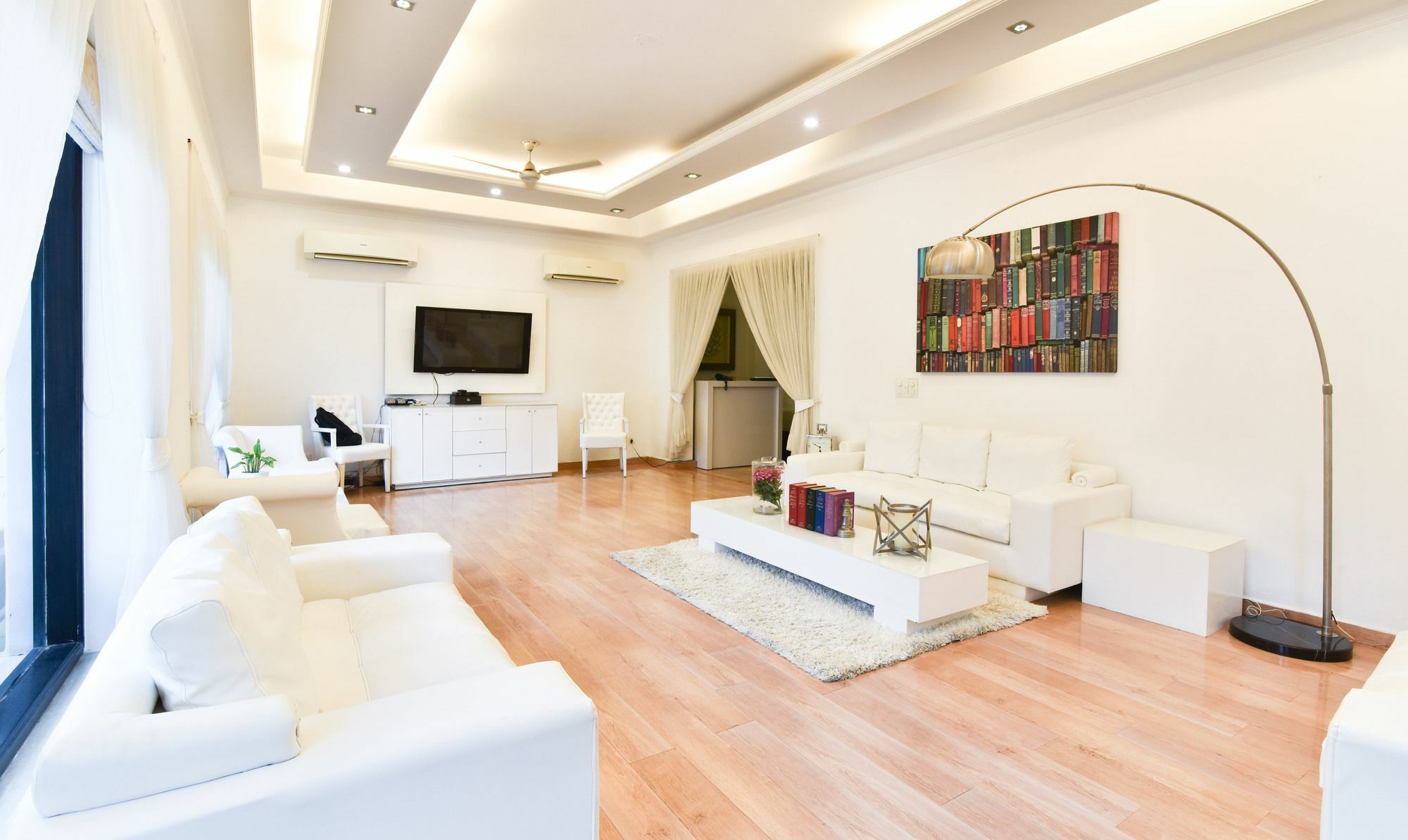 Treebo Trend The G8 Sector 39 Hotel Noida Exterior photo